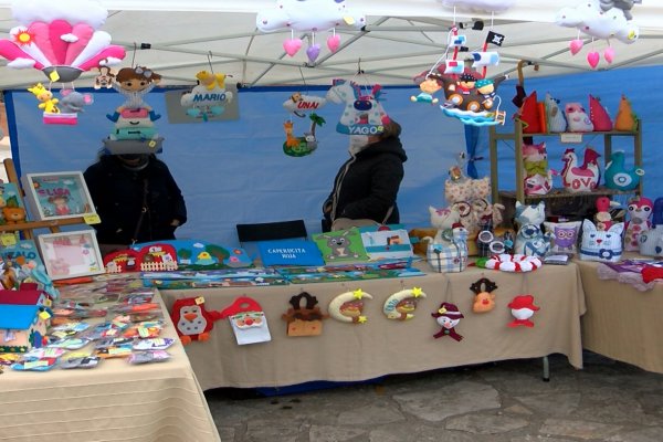 Mercado artesano de Navidad en Azuqueca