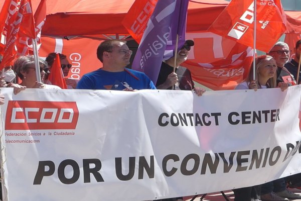 Los trabajadores de los call center exigen a  la patronal que se siente a negociar ya