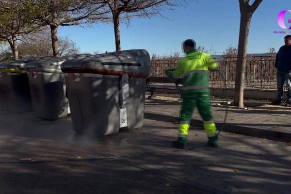 La MVH inicia su campaña de limpieza y desinfección de contenedores