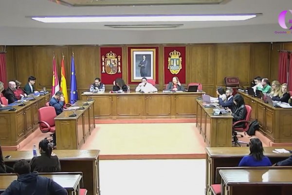 El PSOE de Azuqueca cierra filas con su alcalde
