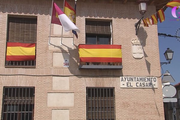 VOX consigue prohibir el burka en dependencias de El Casar 