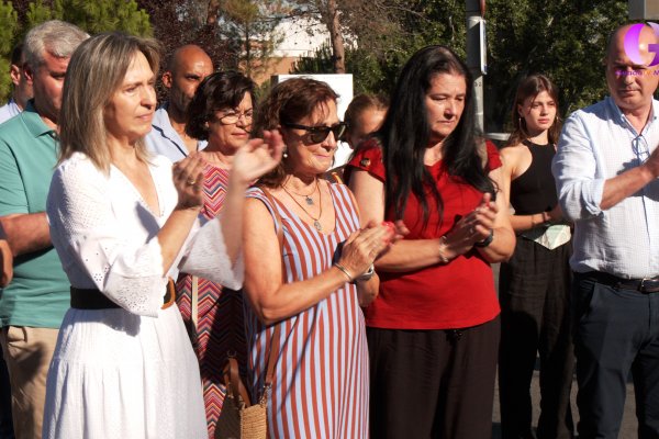 Guadalajara rinde homenaje a los bomberos de Saelices