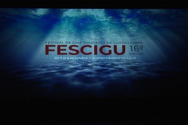 El FESCIGU abrió su programación dedicada al agua