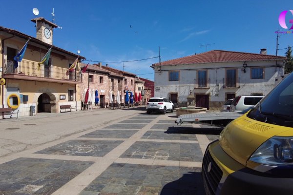'Lectura sobre ruedas' hoy el bibliobus estará en Cantalojas