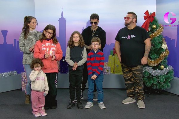 Hoy en La tarde con Cristina tenemos con nosotros a Chocano Sara y Kike