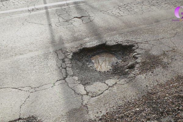 Jueguen a esquivar baches en la ciudad 