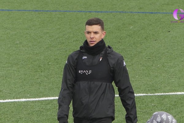 Sumo dos, pero resto cuatro