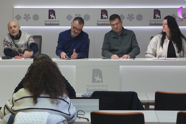 Los trabajadores de los buses piden a Guarinos y Pomeda que dejen de mentir 