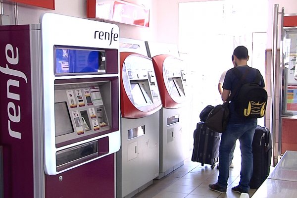 El pleno de las Cortes ratifica el convenio de Transportes con la Comunidad de Madrid