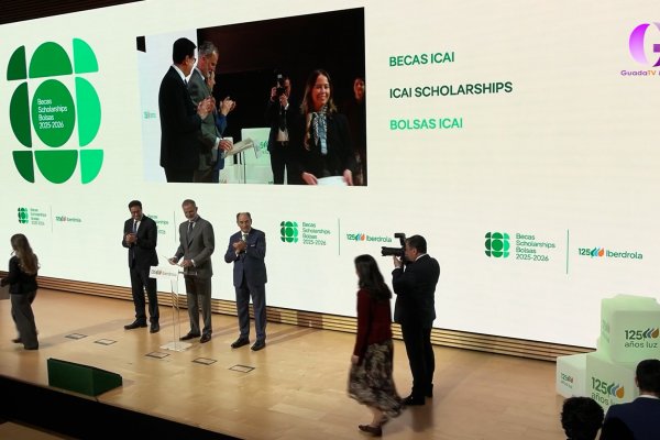 María Lázaro, PURO TALENTO