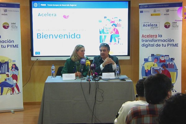 ADEL Sierra Norte con las empresas asesorando y dando servicio