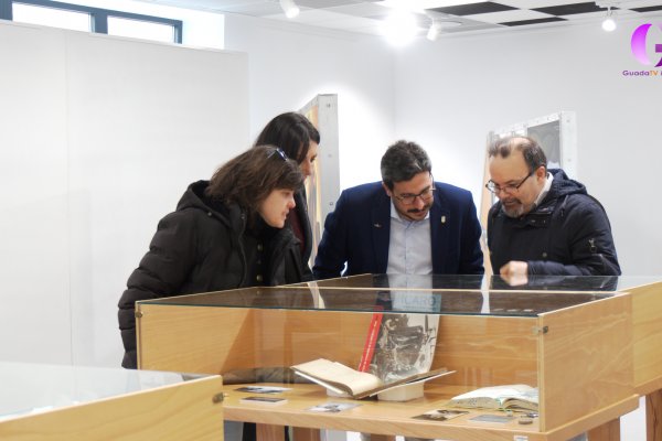 Reconocimiento a los pilotos republicanos del aeródromo X de Azuqueca