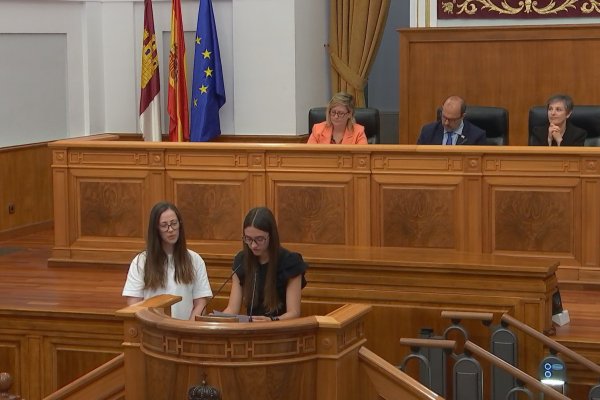 C-LM anima a las familas de la Región a la acogida
