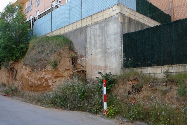 Arrancan las obras del muro de contención