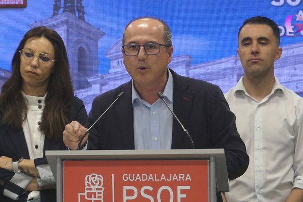 ROJO pide la DIMISIÓN de GUARINOS