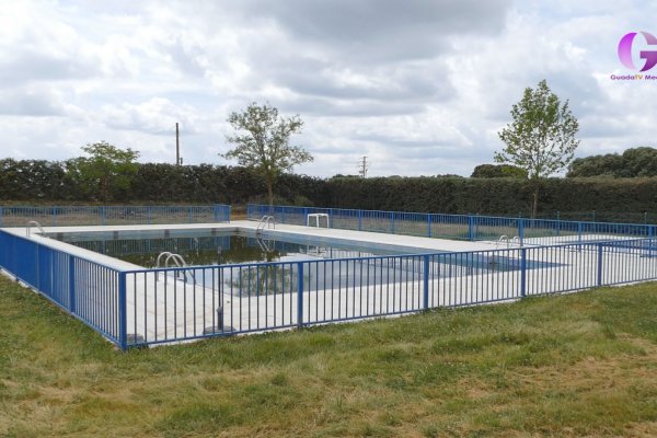 La piscina de " El Berral " amplia sus intalaciones
