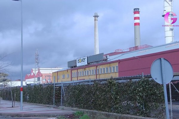 La plantilla de Isover mantiene las movilizaciones