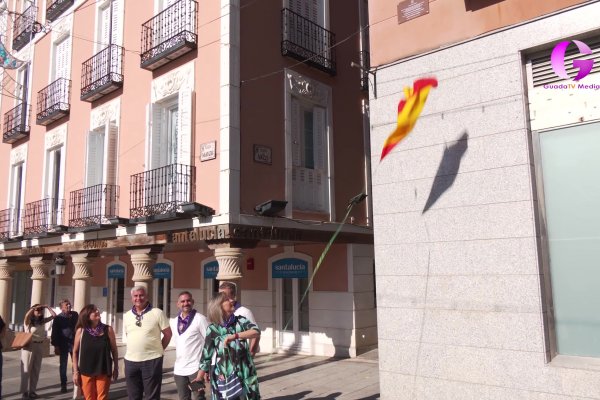 Una placa para un nuevo recorrido