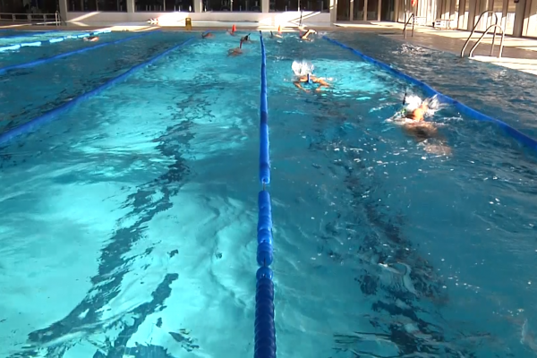 Puertas abiertas para el equipo master en la piscina Huerta de Lara